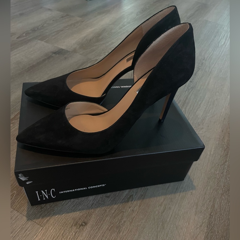 INC classic black suede pumps